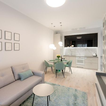 Homestay 3 With Private Parking Stary Toruń Eksteriør bilde